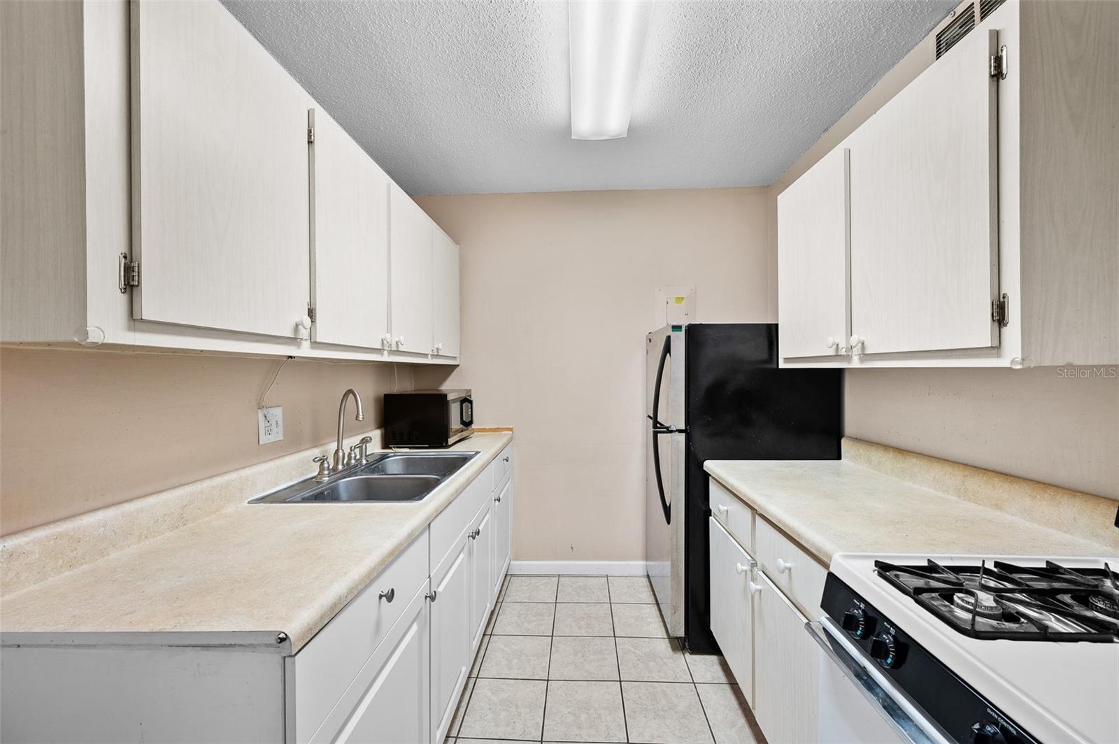 1700 Sw 16th Ct #d24 Property Photo 11