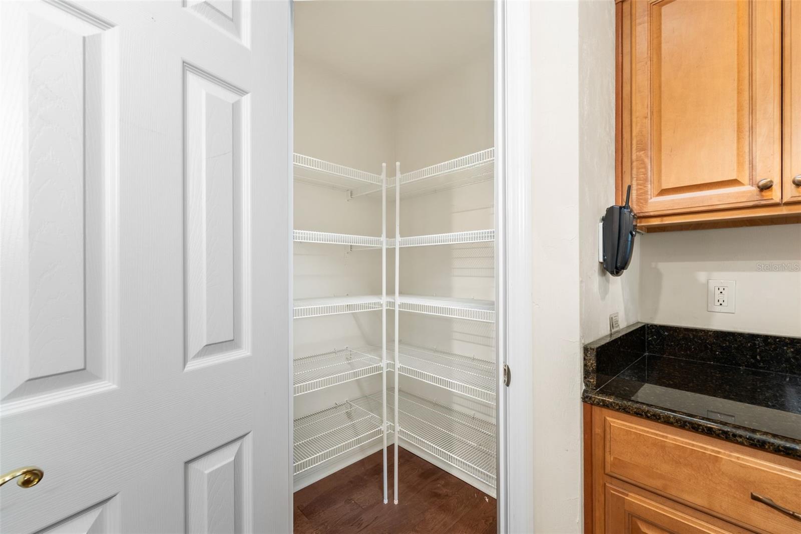 10804 Nw 65th Way Property Photo 14