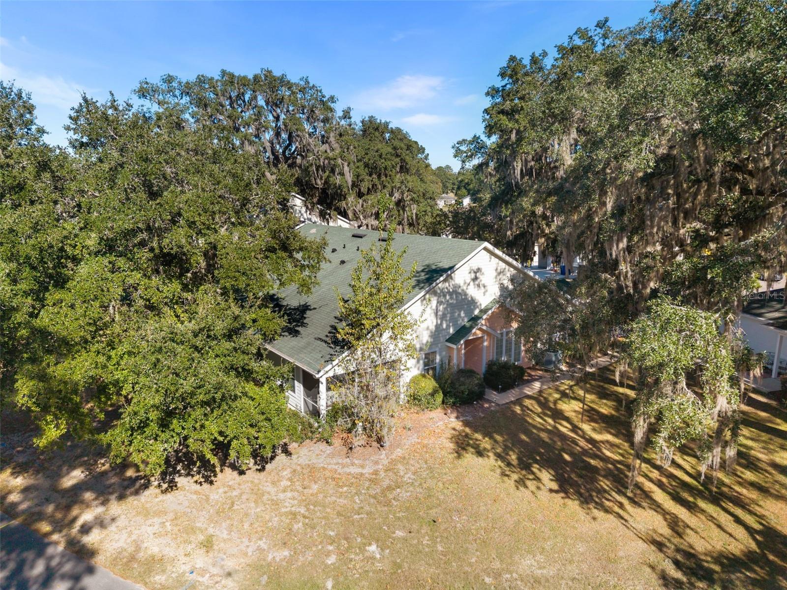 10804 Nw 65th Way Property Photo 24