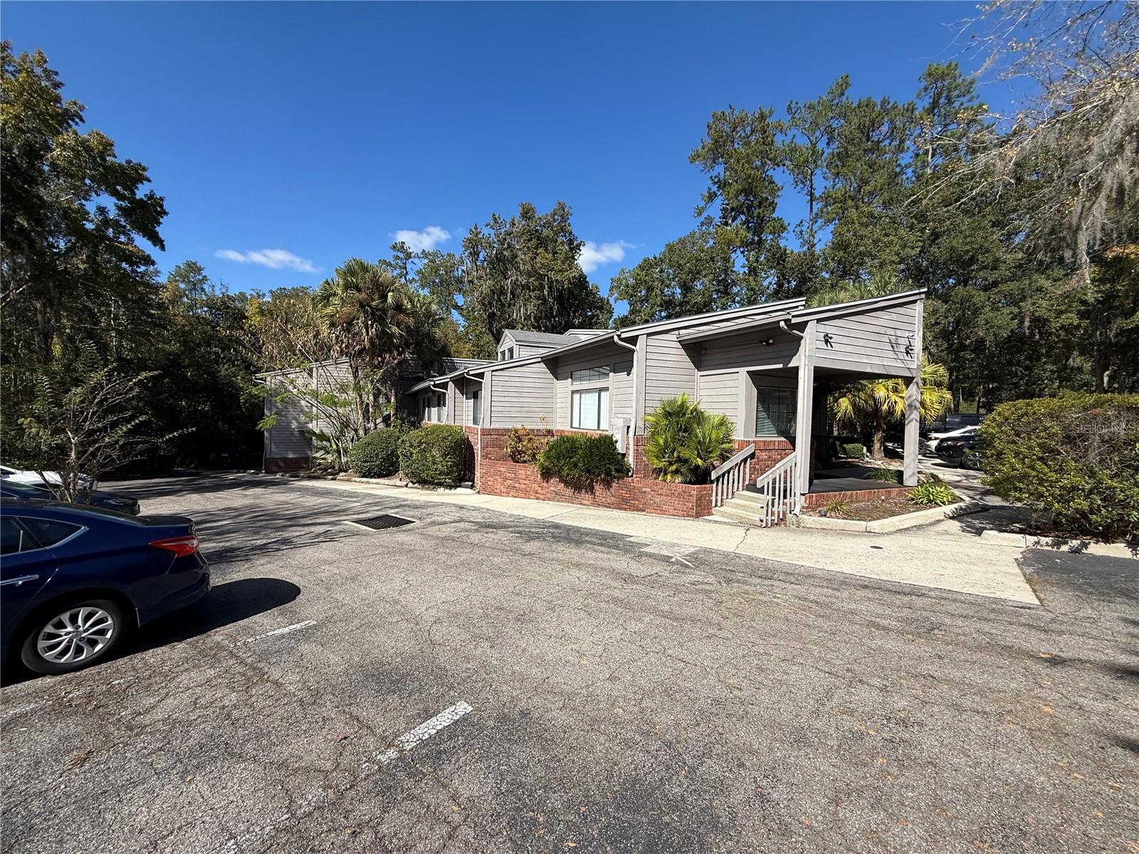 1034 Nw 57th St Property Photo 5