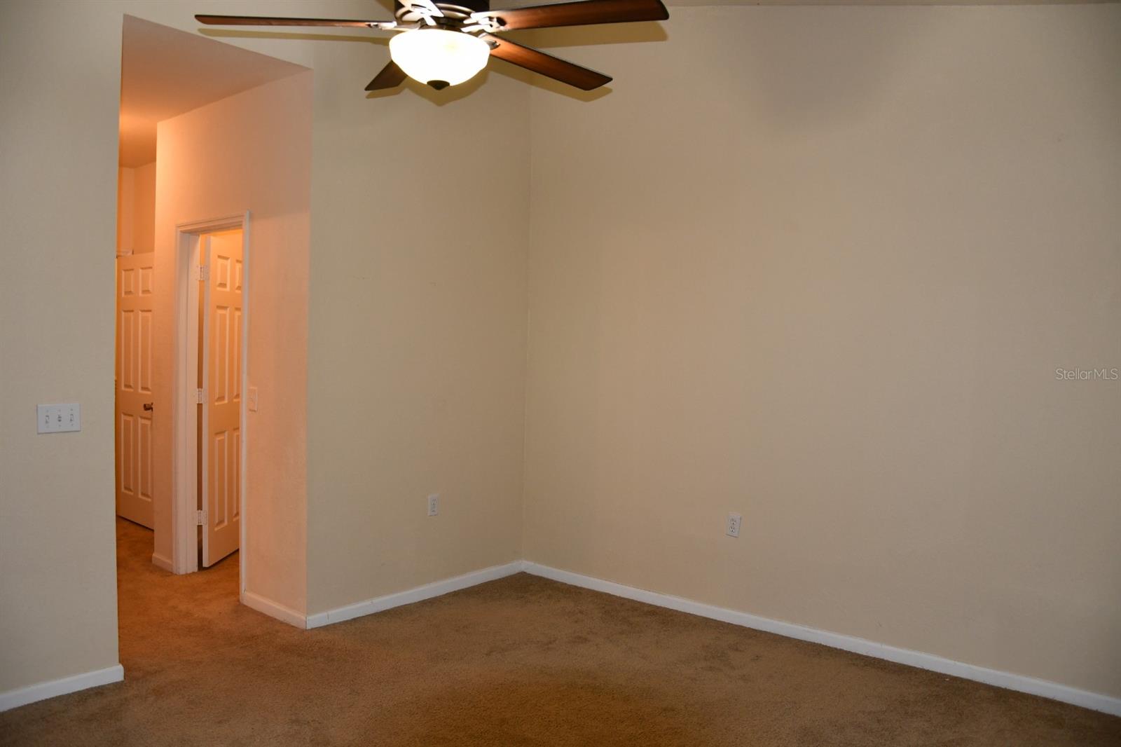 5062 Nw 44th Ln #107 Property Photo 17