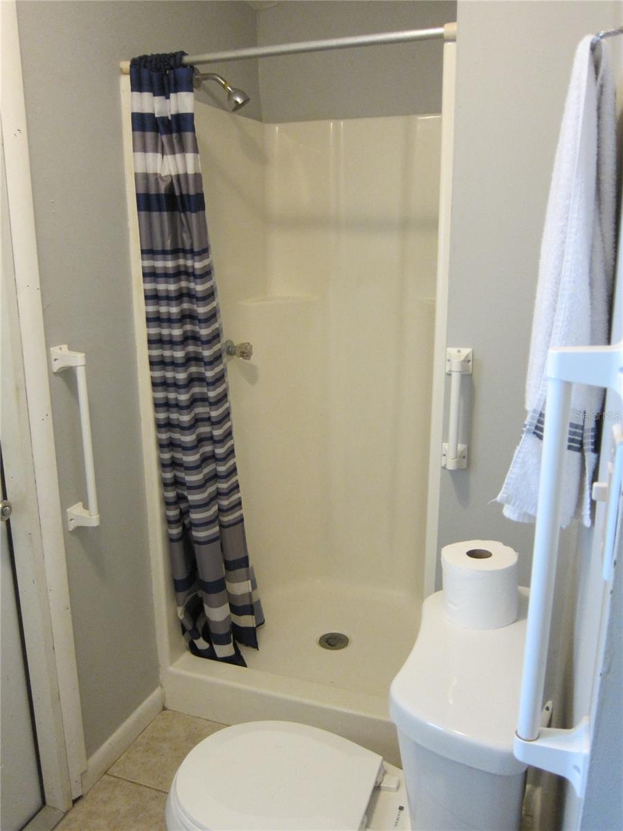 1602 Sw Williston Rd #a Property Photo 7