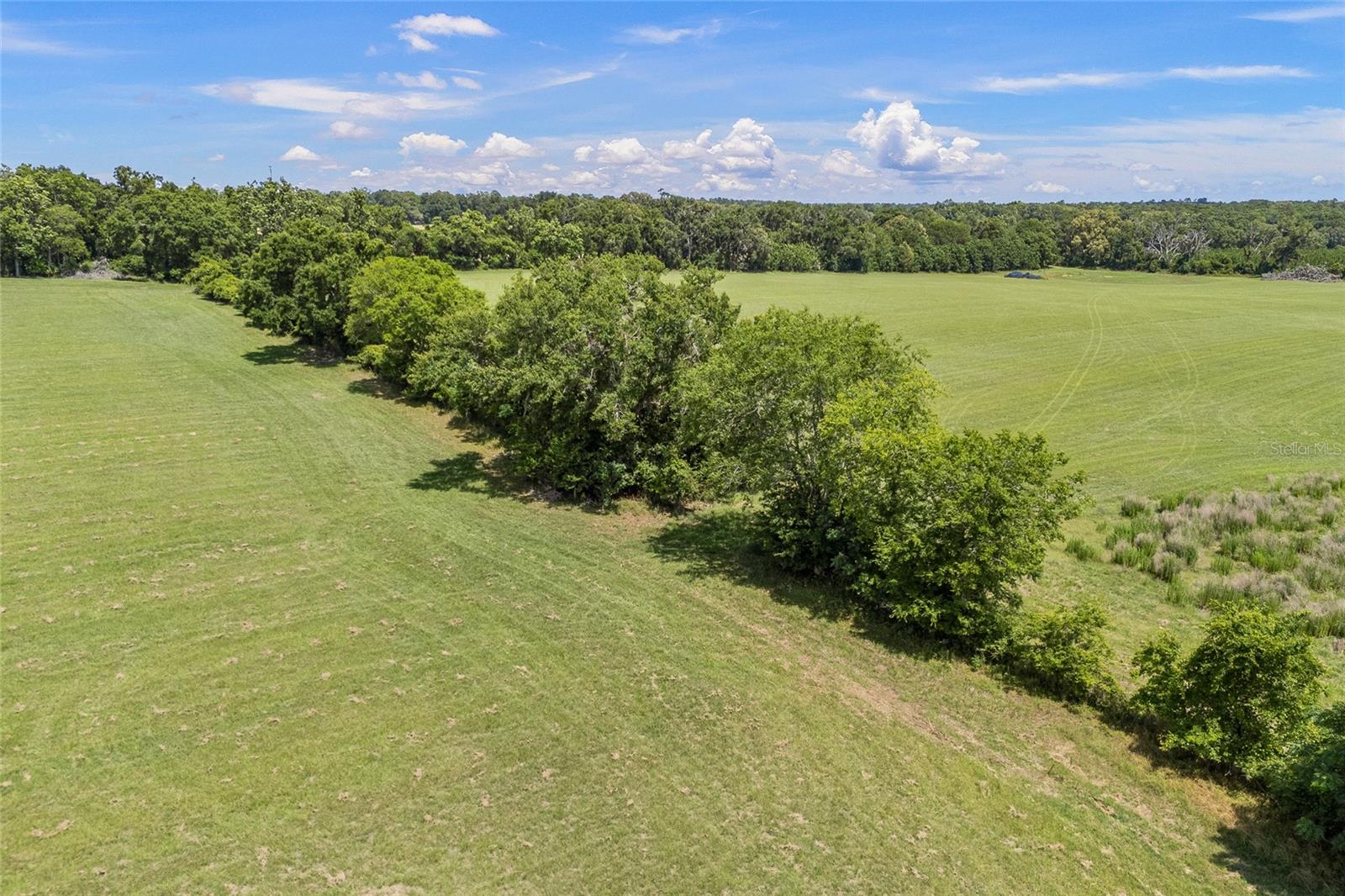 227th Dr Property Photo 37