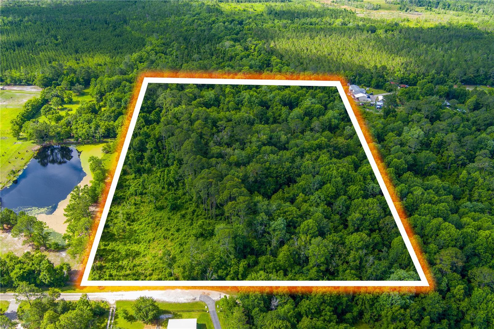 3201 E Raulerson Rd Property Photo 1