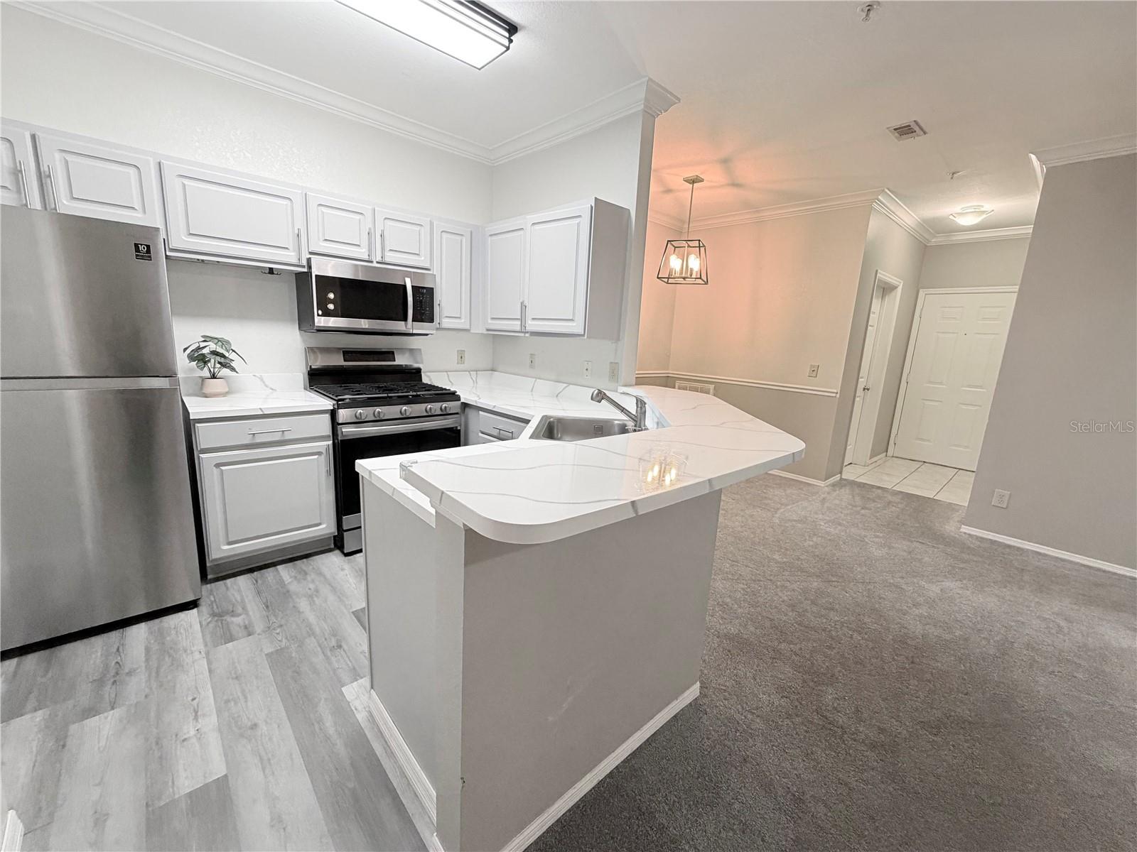 13810 Sutton Park Dr N #123 Property Photo 11