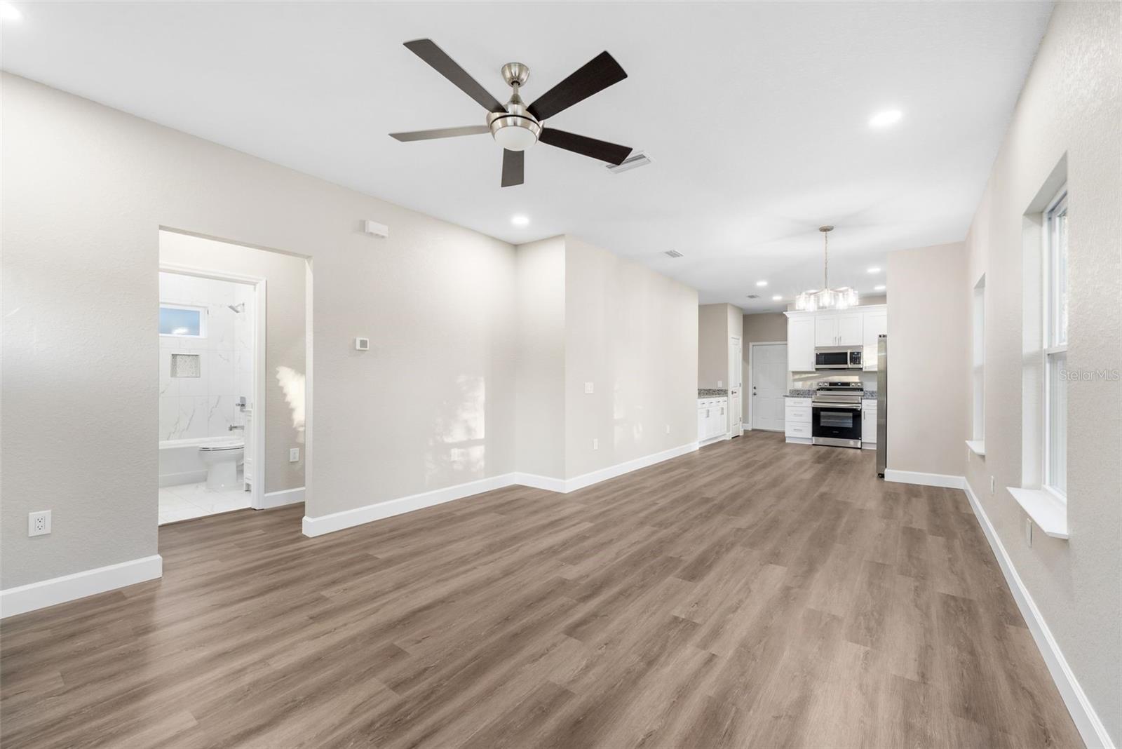 2016 Ne 3rd Ave Property Photo 7