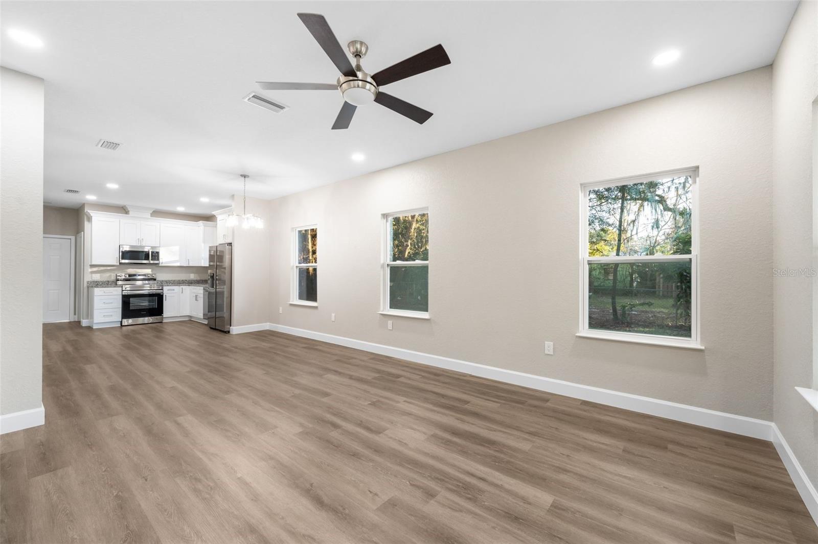 2016 Ne 3rd Ave Property Photo 8