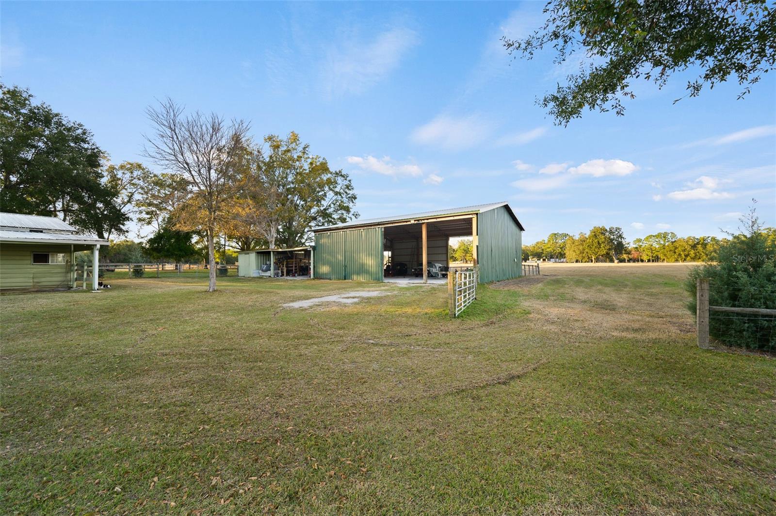22928 Nw 102nd Ave Property Photo 10