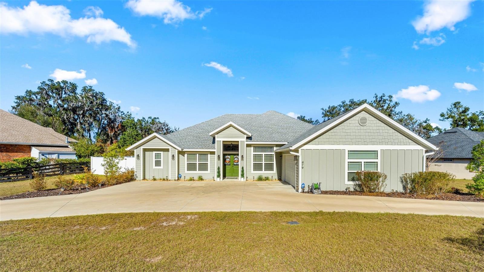 479 NW SAVANNAH CIR