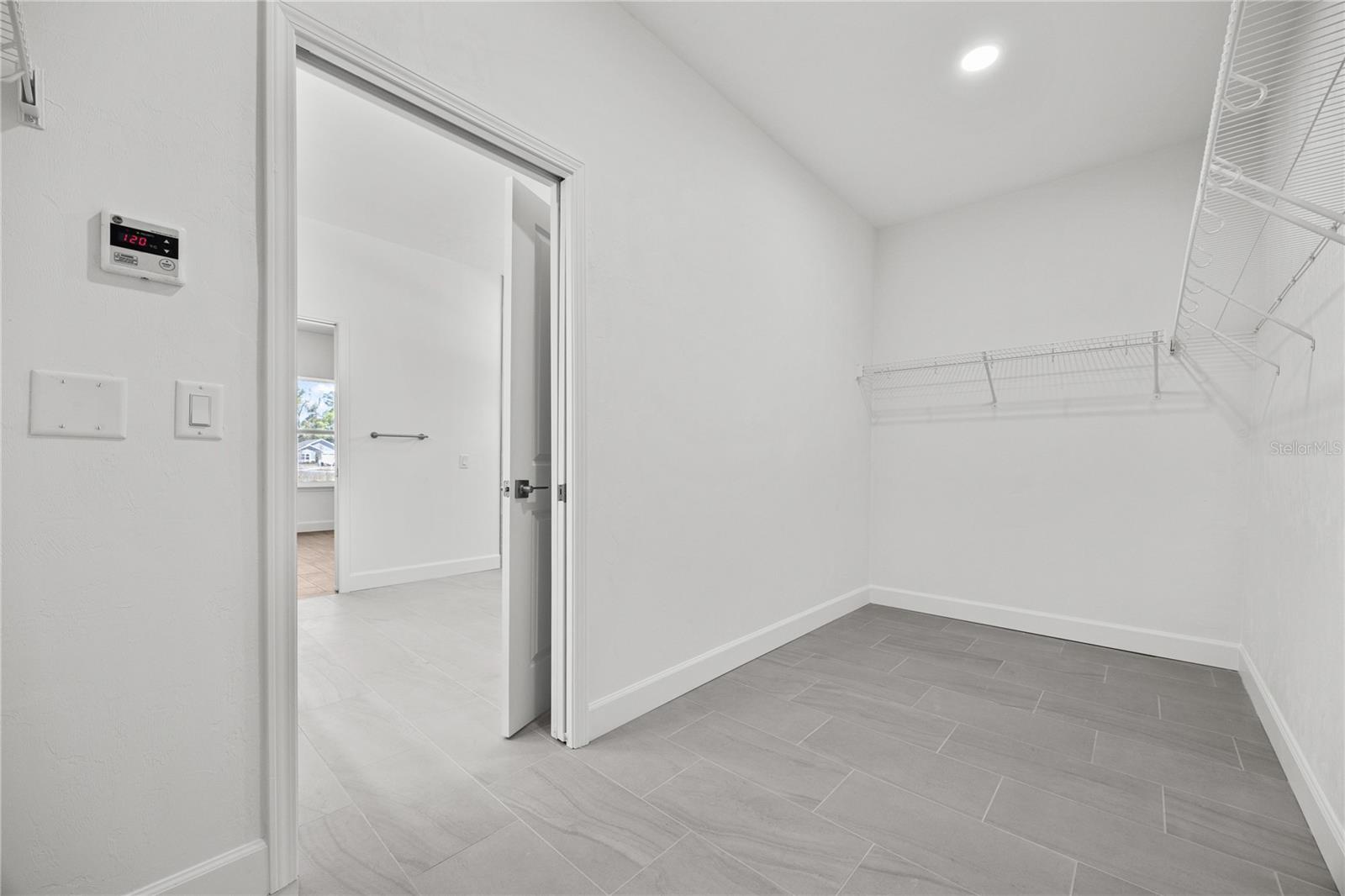 1132 Sw 67th Way Property Photo 10