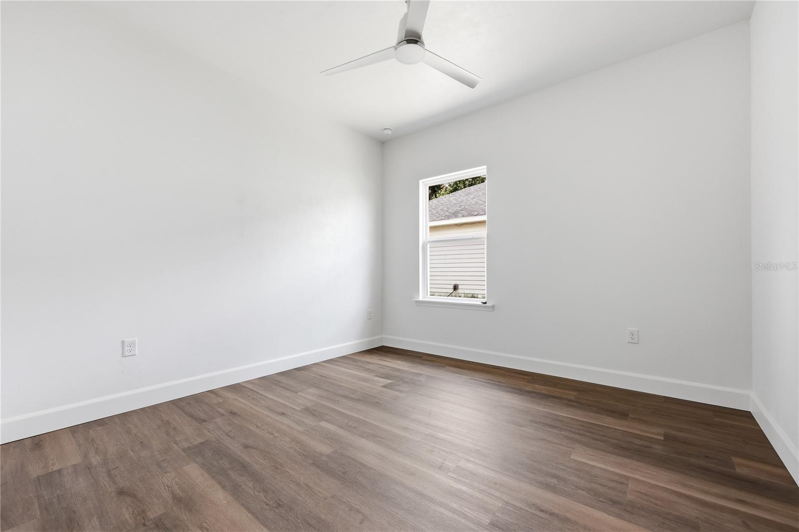 1132 Sw 67th Way Property Photo 16