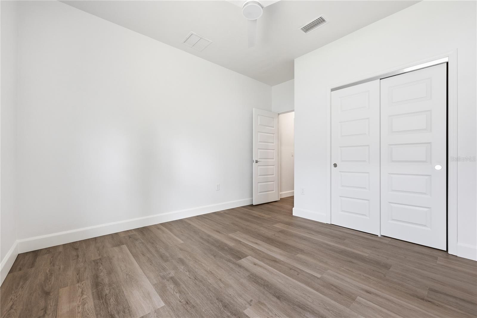 1132 Sw 67th Way Property Photo 17