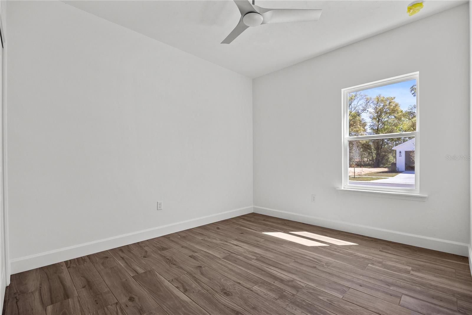 1132 Sw 67th Way Property Photo 23