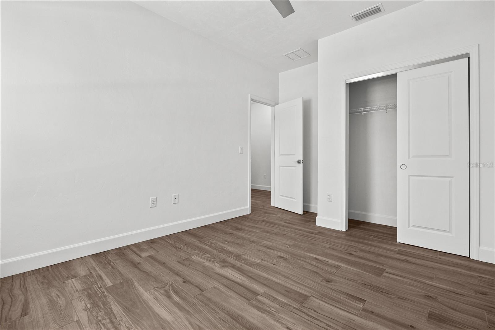 1132 Sw 67th Way Property Photo 24