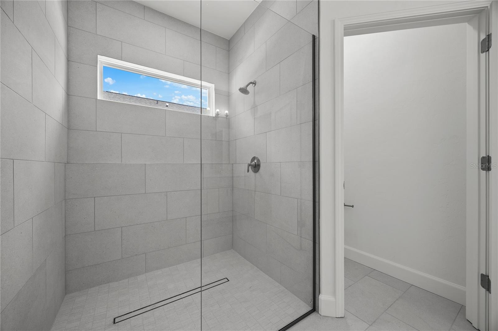 1100 Sw 67th Way Property Photo 7