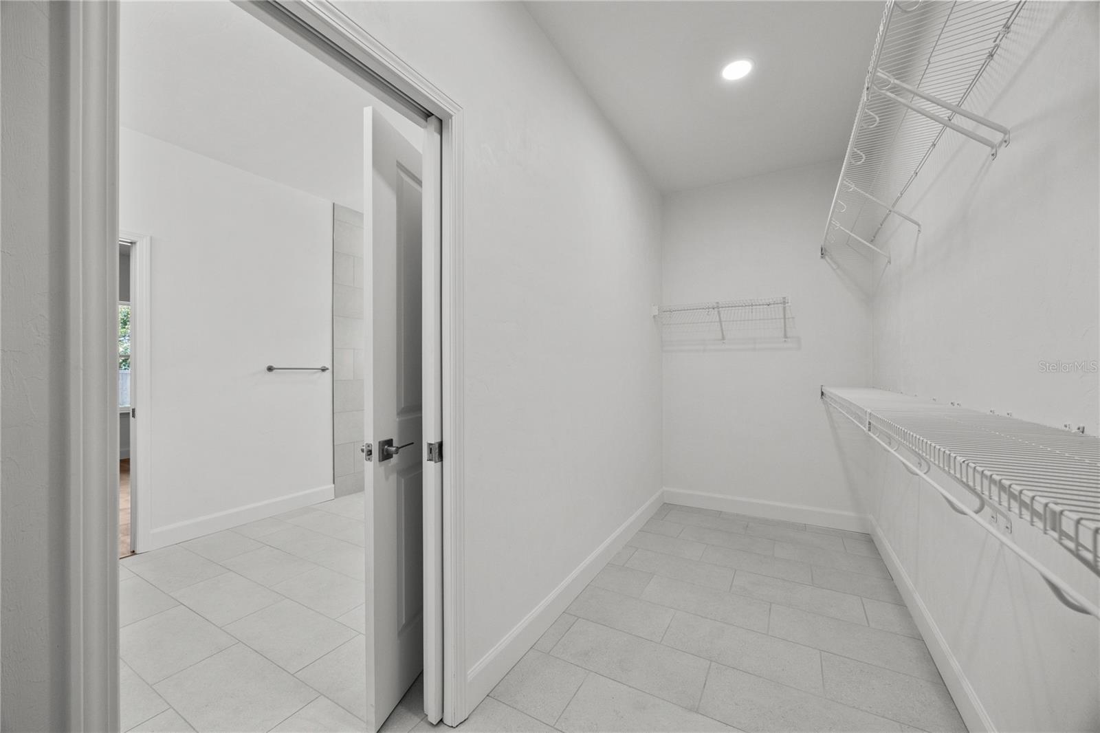 1100 Sw 67th Way Property Photo 9