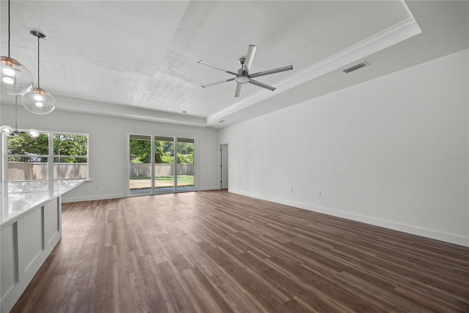 1100 Sw 67th Way Property Photo 13