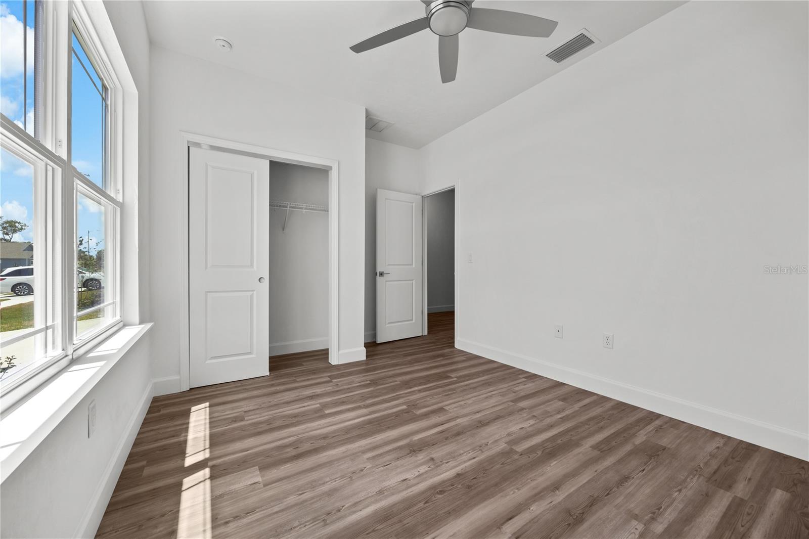 1100 Sw 67th Way Property Photo 20