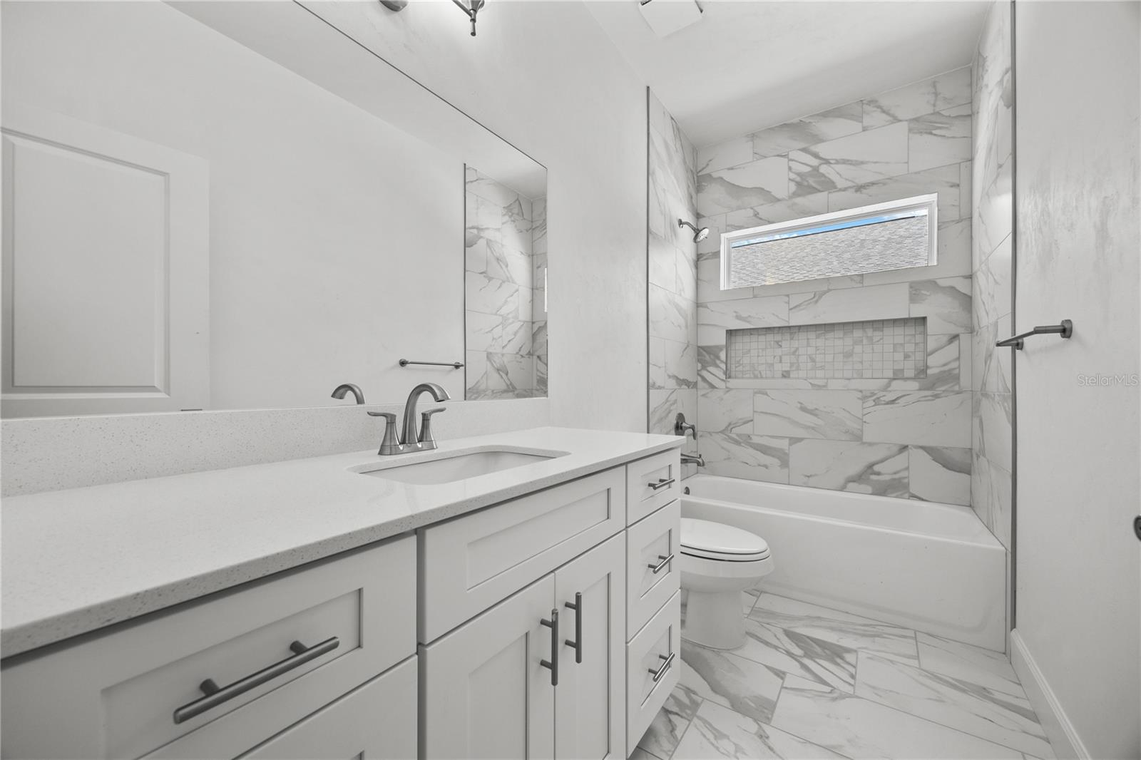1100 Sw 67th Way Property Photo 21