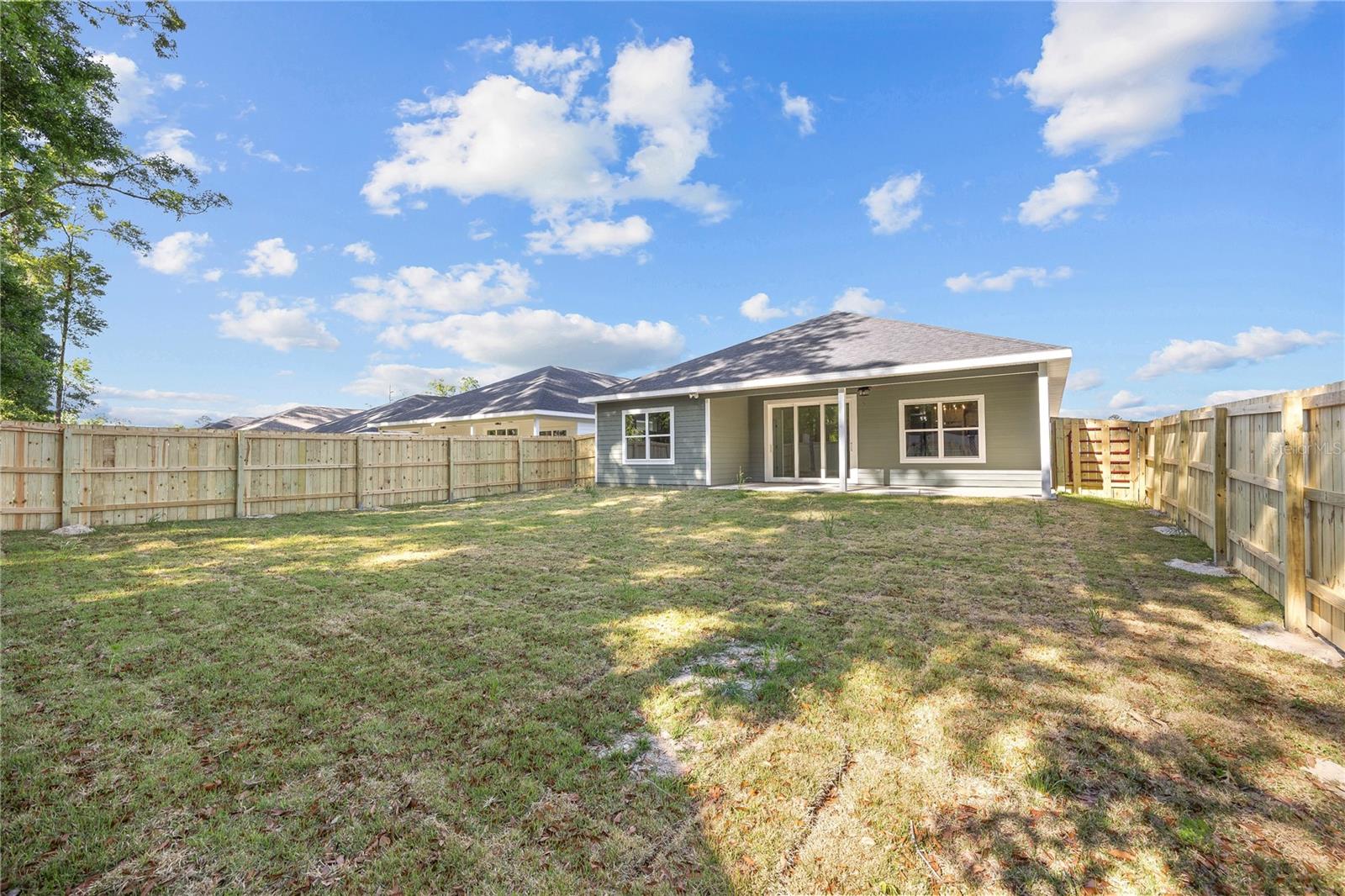 1086 Sw 67th Way Property Photo 8