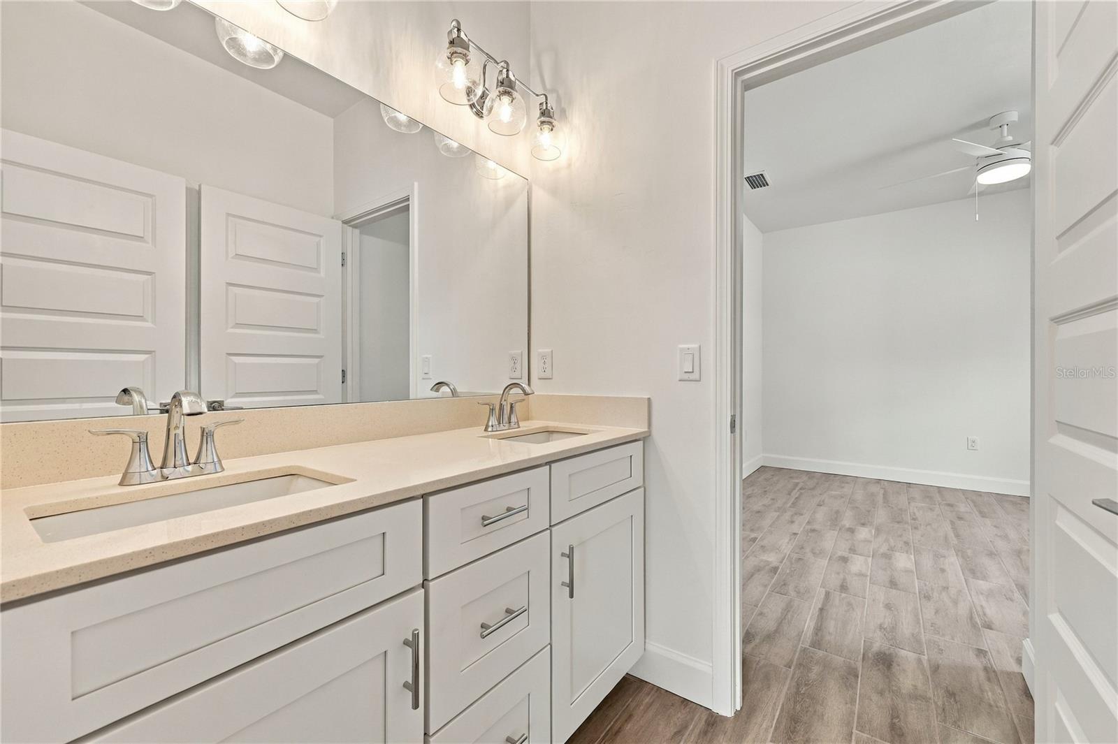1086 Sw 67th Way Property Photo 26
