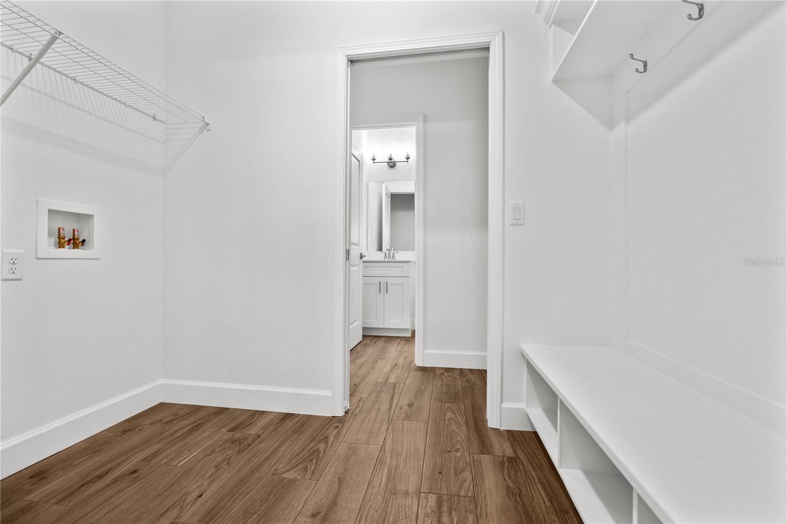 1086 Sw 67th Way Property Photo 32