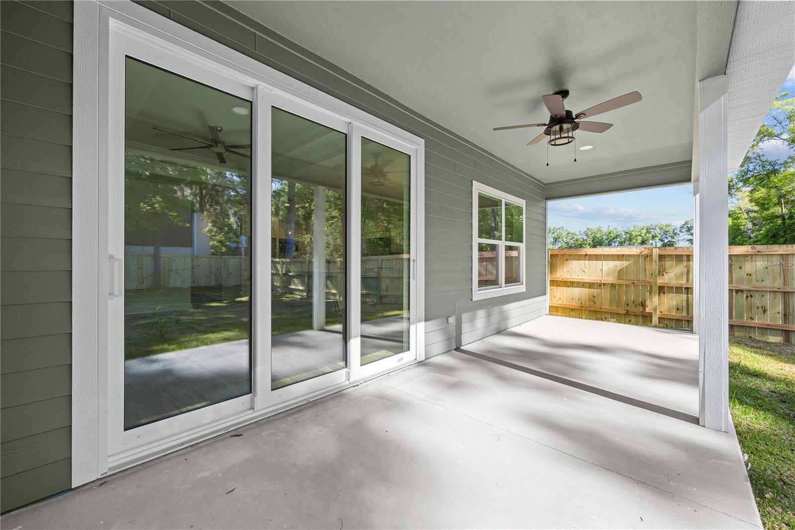 1086 Sw 67th Way Property Photo 33