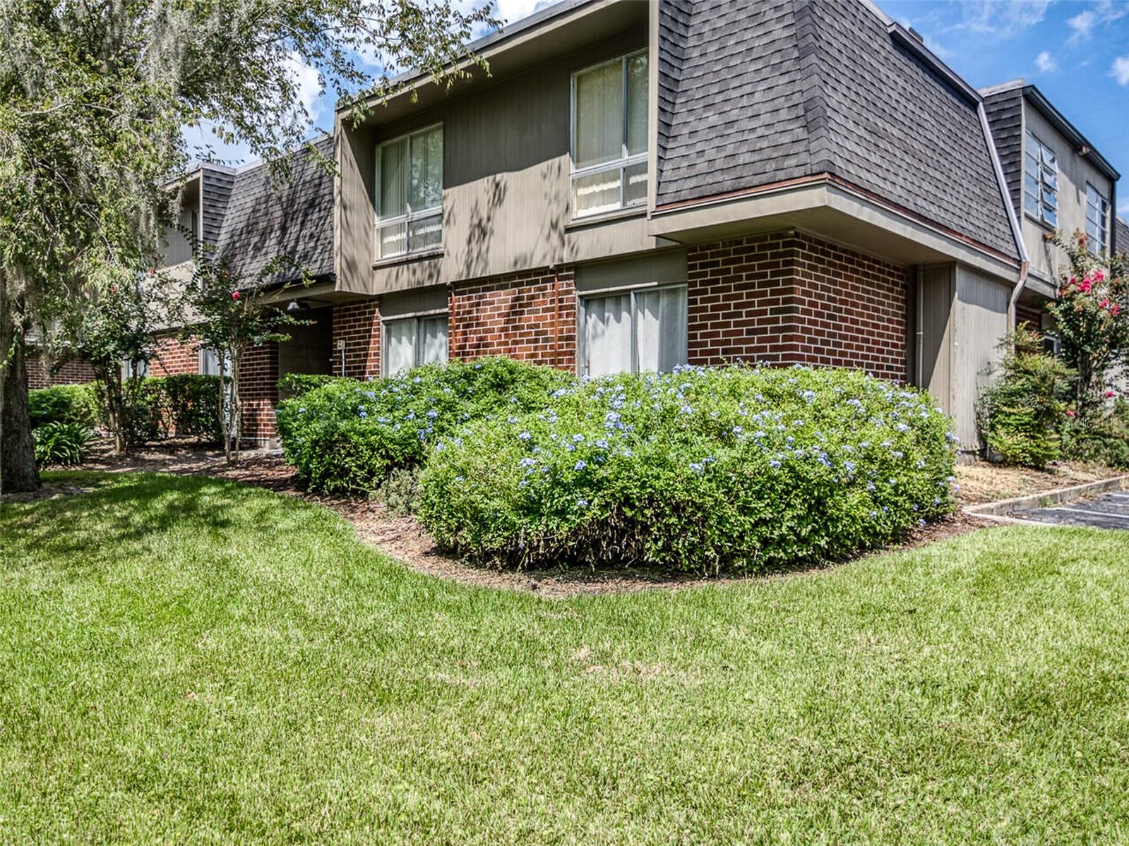 1700 Sw 16th Ct #j-4 Property Photo 2