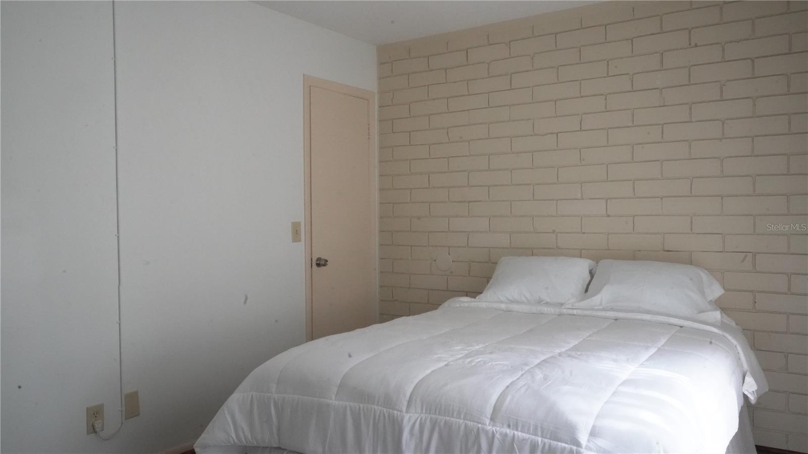 1700 Sw 16th Ct #j-4 Property Photo 10