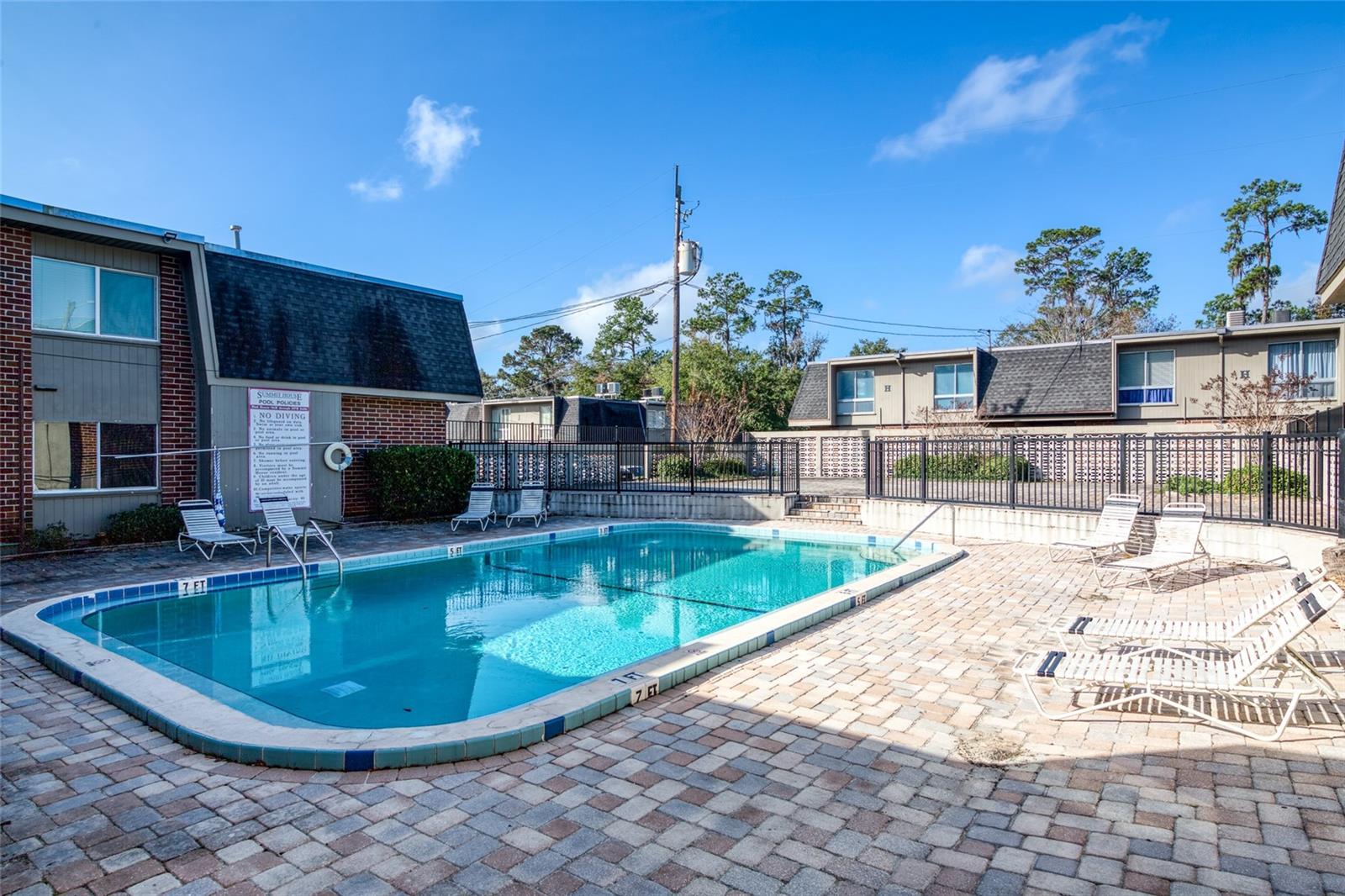 1700 Sw 16th Ct #j-4 Property Photo 18