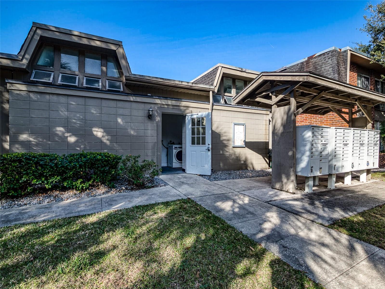 1700 Sw 16th Ct #j-4 Property Photo 19