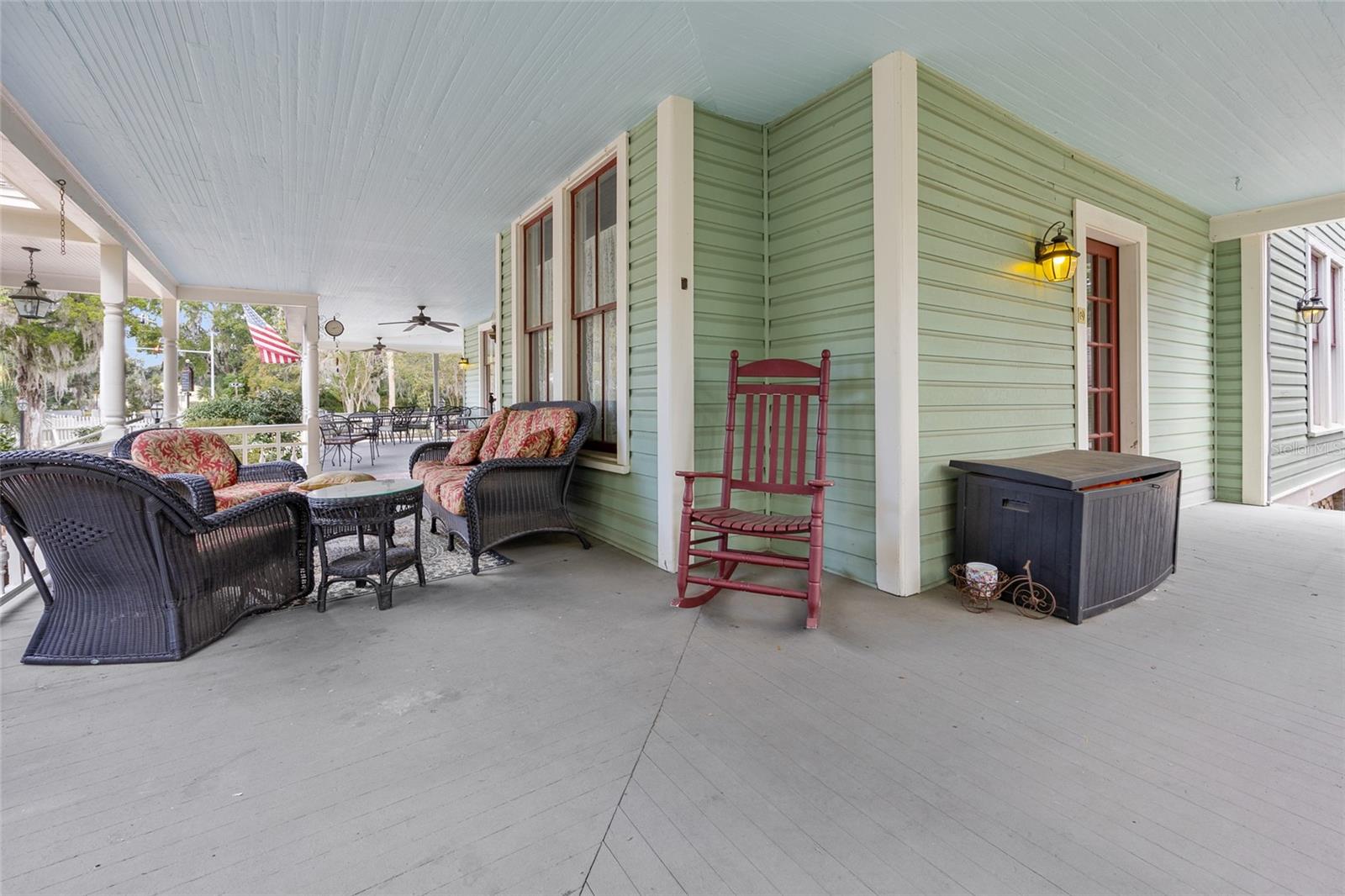 205 Se 7th St Property Photo 12