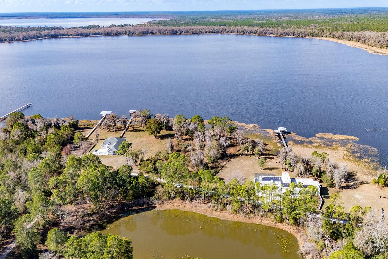 Lakeshore Dr Property Photo 8