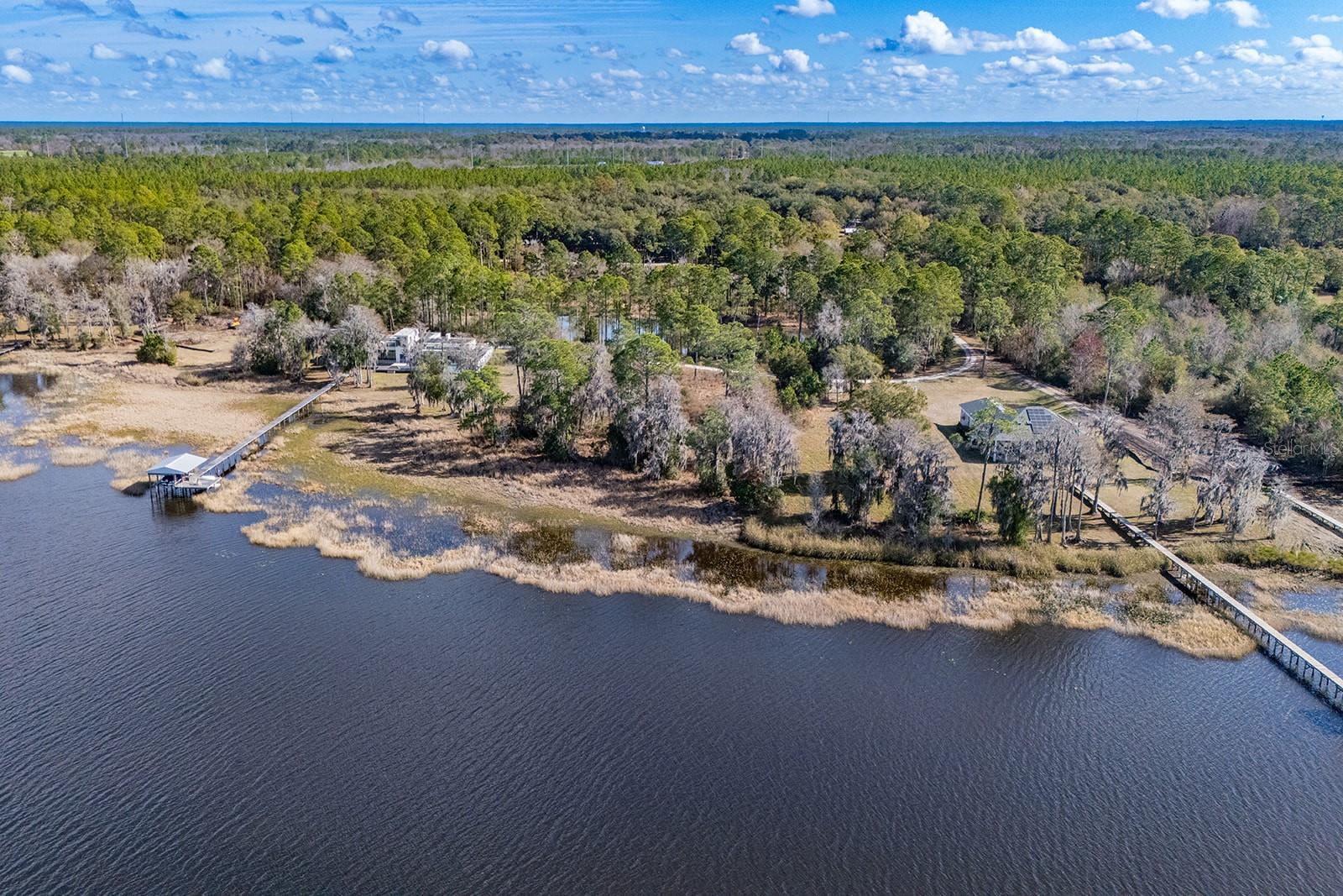 Lakeshore Dr Property Photo 34