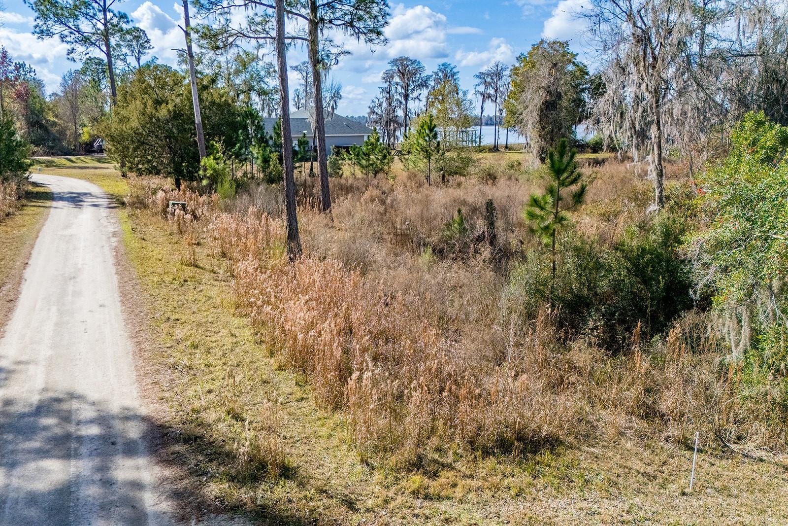 Lakeshore Dr Property Photo 53
