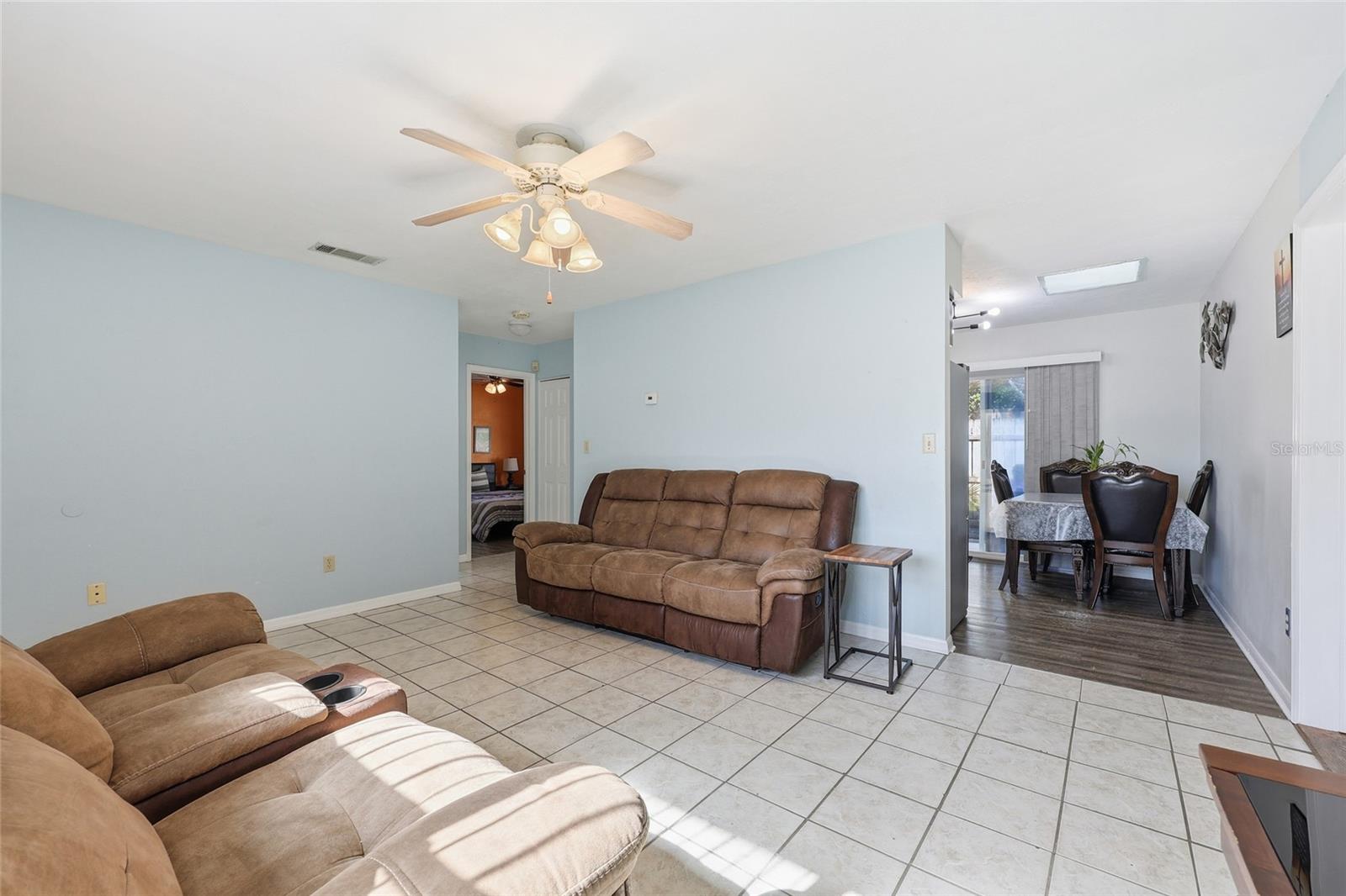 4916 Sw 57th Dr Property Photo 6