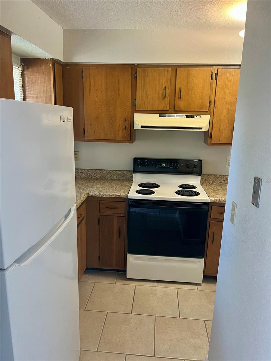 3430 Nw 21st Dr #d-2 Property Photo 4