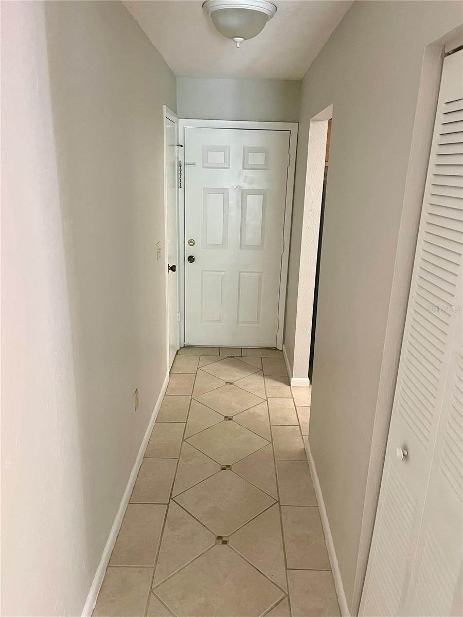 3430 Nw 21st Dr #d-2 Property Photo 9