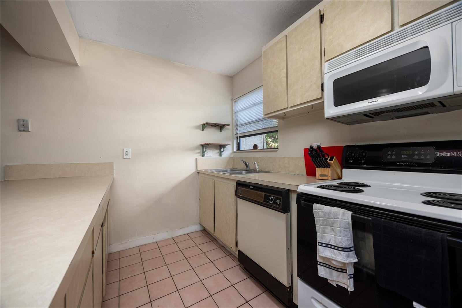 2811 Sw Archer Rd #z247 Property Photo 11