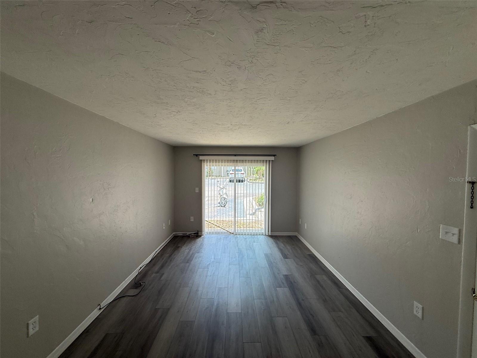 1035 Sw 9th St #1 Property Photo 3