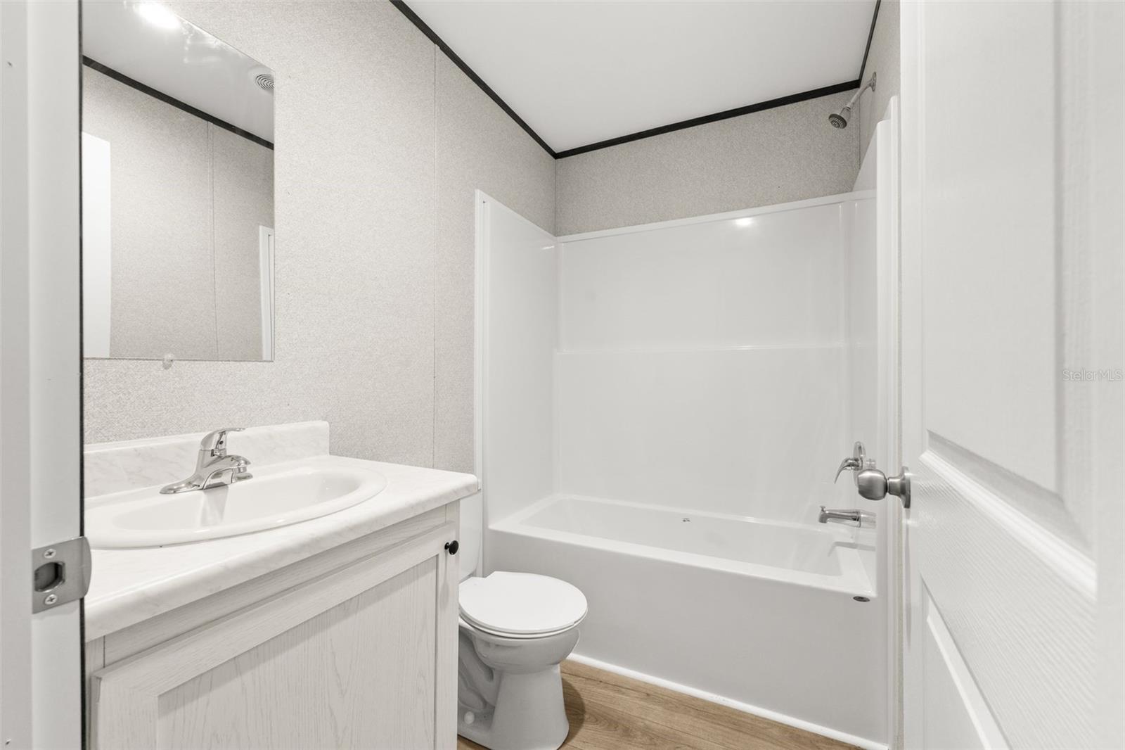 5370 Ne 108th Ter Property Photo 19