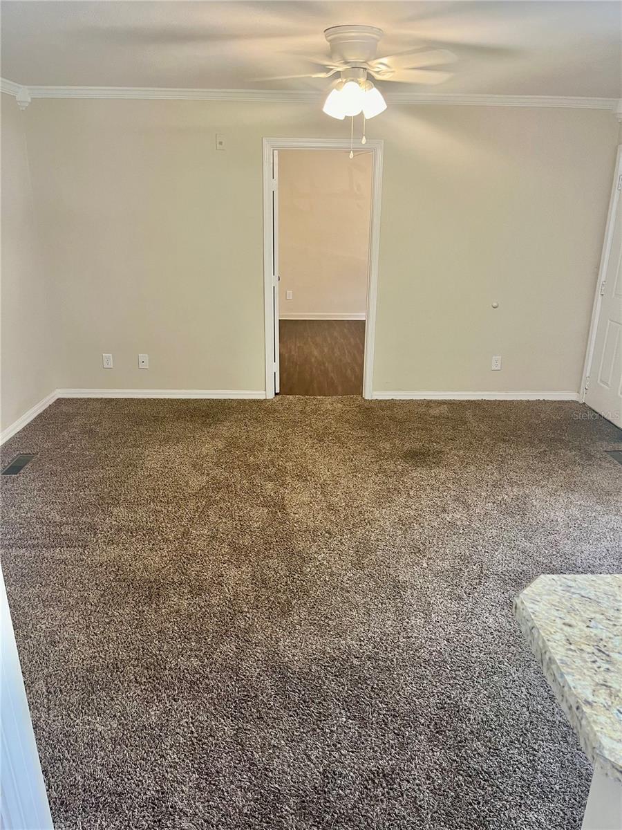 2905 Sw Archer Rd #t4028 Property Photo 7