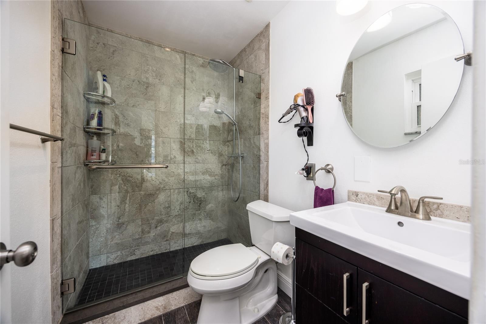 1522 Se 25th St #d Property Photo 16