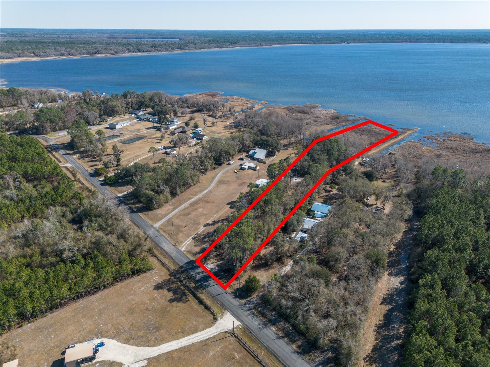 155th Way Property Photo 1