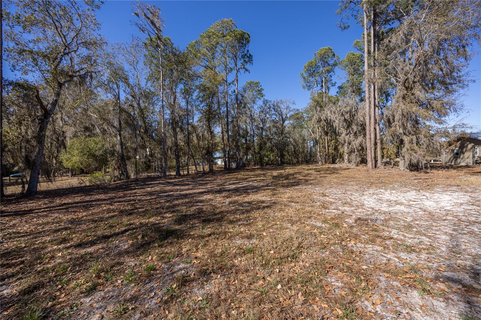 155th Way Property Photo 9