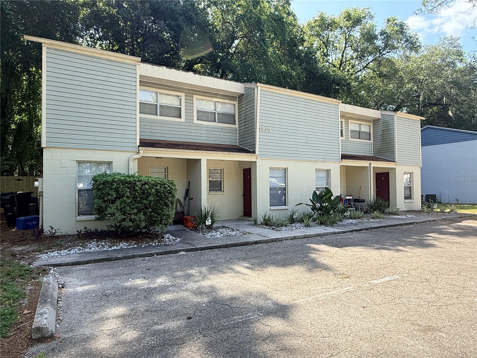 3925 SW 26TH TER #B Property Photo 1