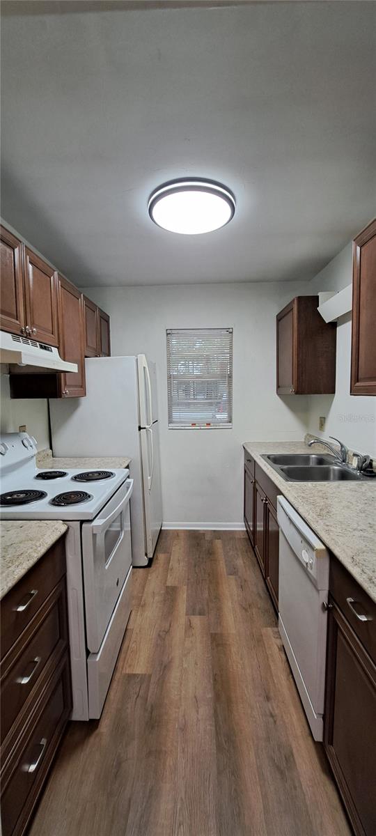 3925 Sw 26th Ter #b Property Photo 7