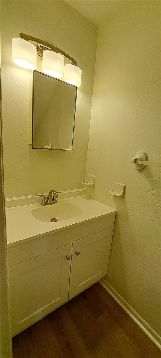 3925 Sw 26th Ter #b Property Photo 9