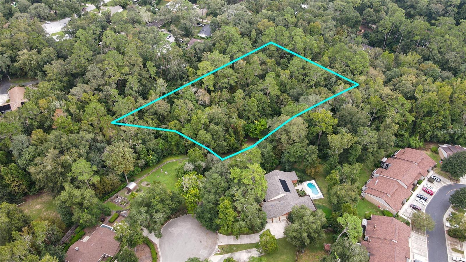 3960 Nw 30th Pl Property Photo 3