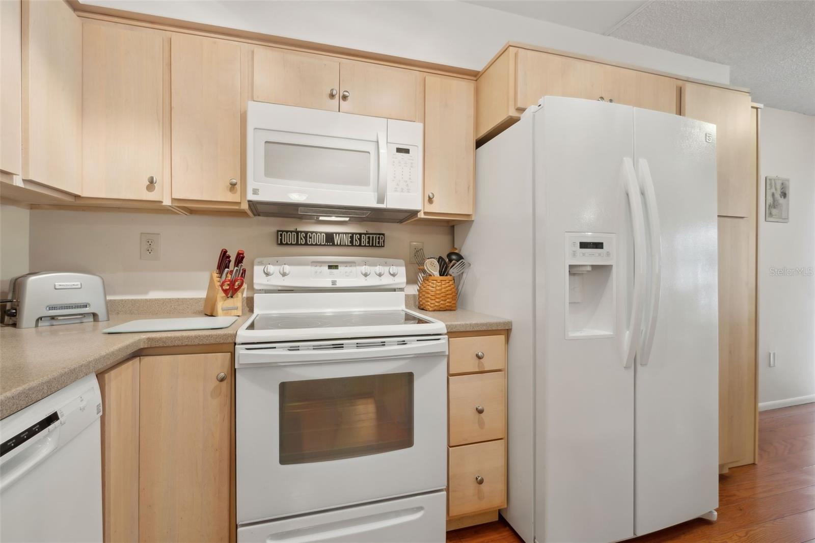 210 River Bend Pl #b Property Photo 14